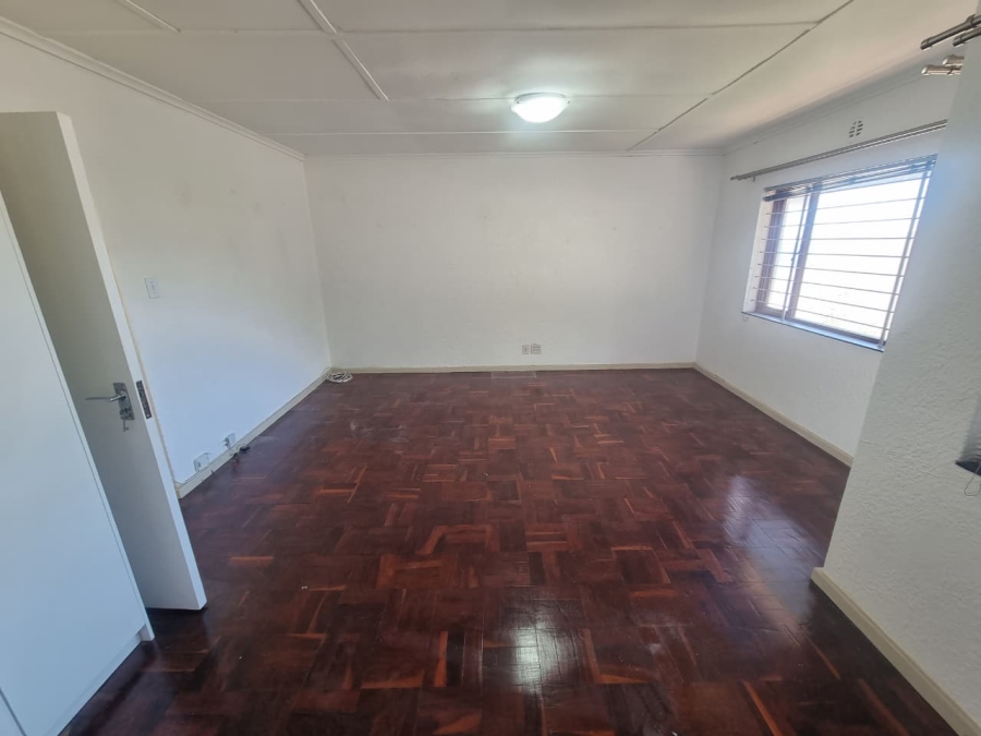 To Let 0 Bedroom Property for Rent in Sea Point Western Cape